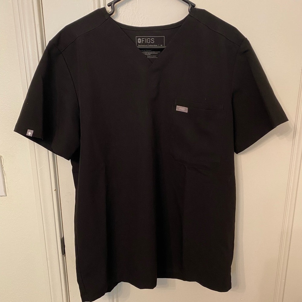 Figs MENS Leon Three-Pocket Scrub Top - Medium